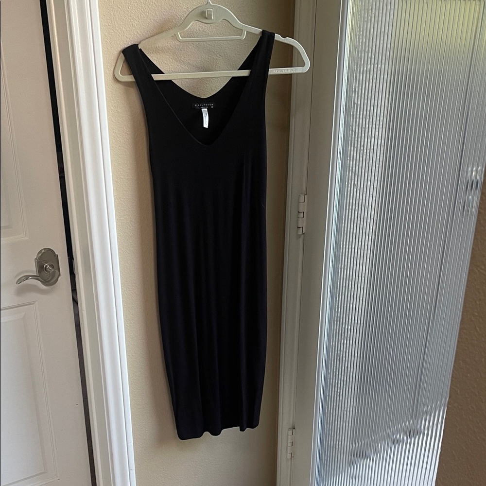 Final Touch Black Sleeveless Dress